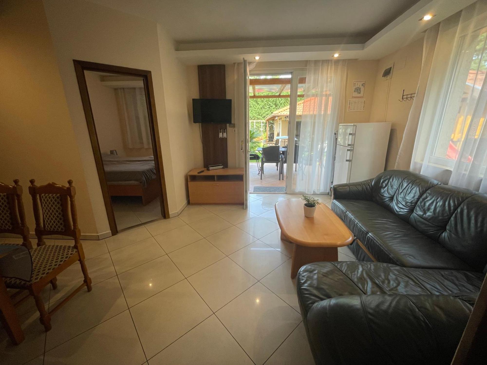 Happy Sun Medences Apartman Siofok Dış mekan fotoğraf