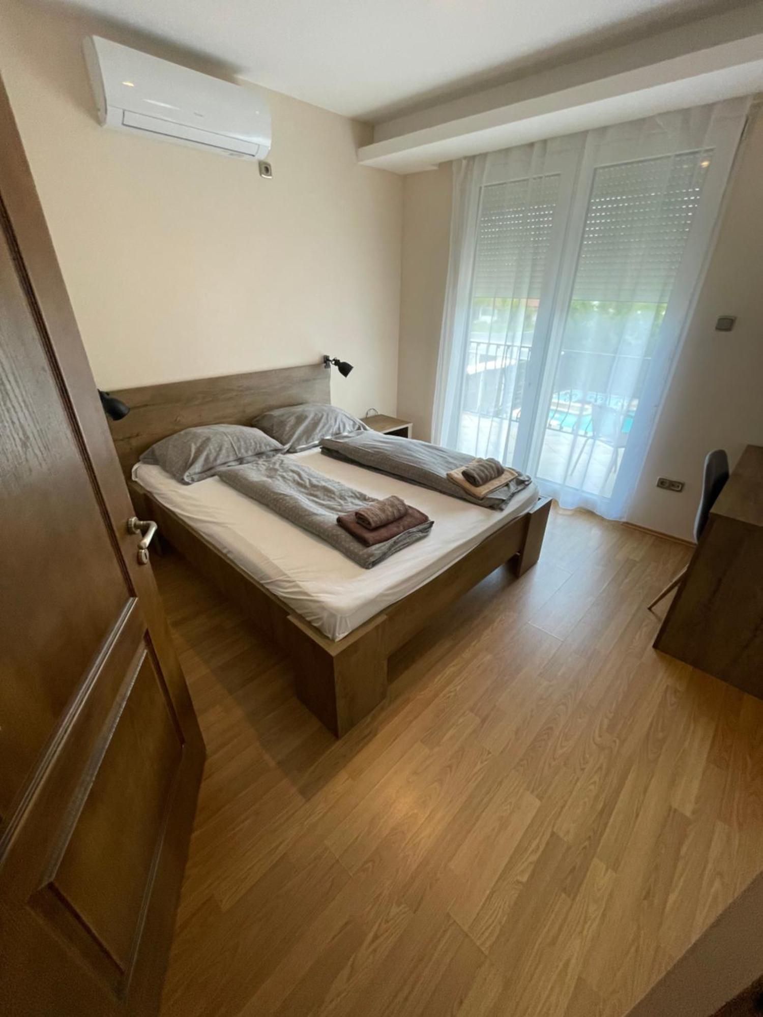 Happy Sun Medences Apartman Siofok Dış mekan fotoğraf